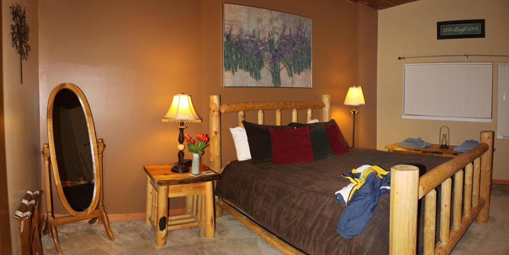 Cabin Suites Kennewick Room photo